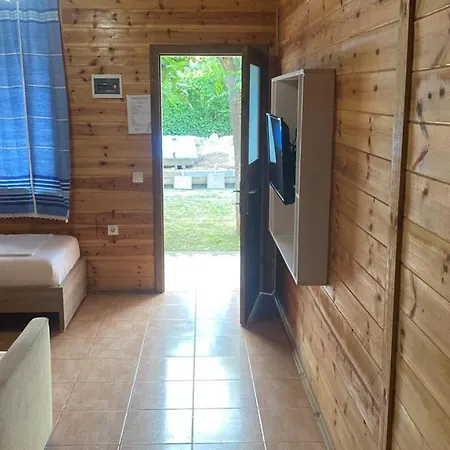 Villa Bujtina E Zefit Shëngjin Exterior foto