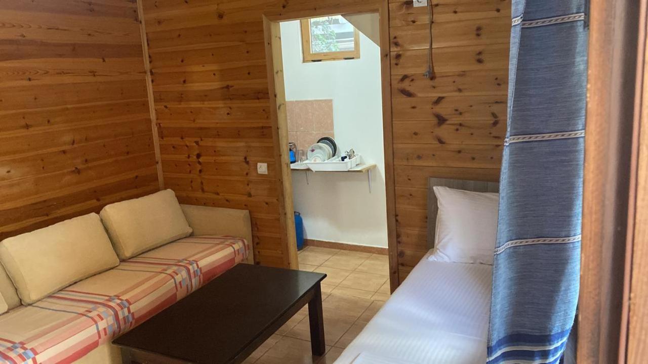 Bujtina E Zefit Shëngjin