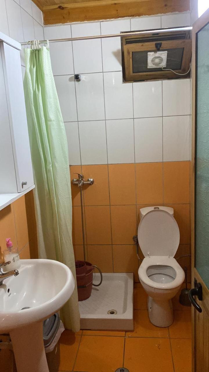 Bujtina E Zefit Ferienhaus *