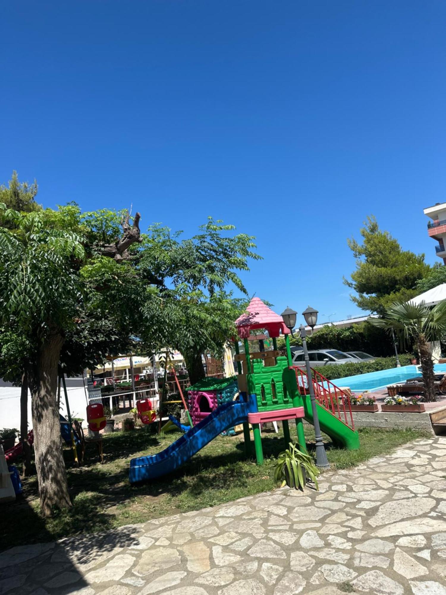 Bujtina E Zefit Ferienhaus Shëngjin