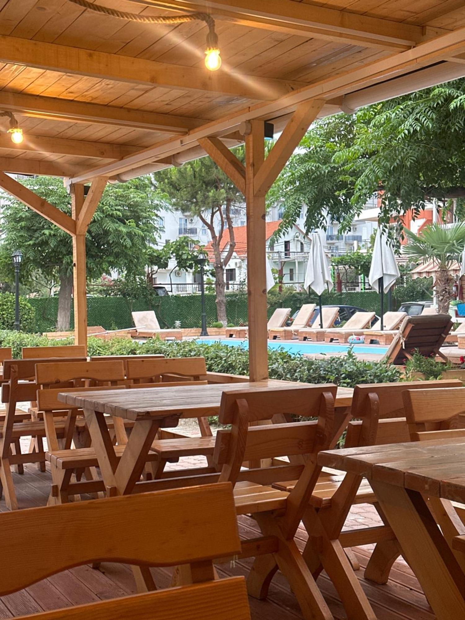 Bujtina E Zefit Hébergement de vacances *